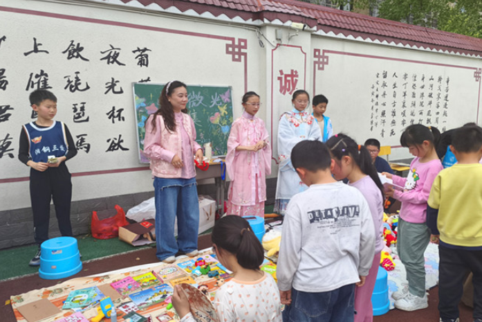 湘潭市岳塘区湘钢三校霞光校区：尚新少年传温情 文明润心献爱心