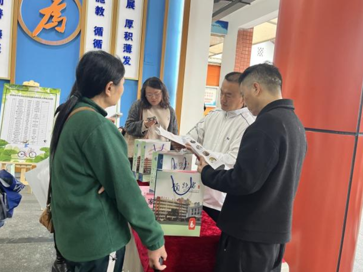 看见成长的力量，芦淞区体育路中学校园开放日活动举办