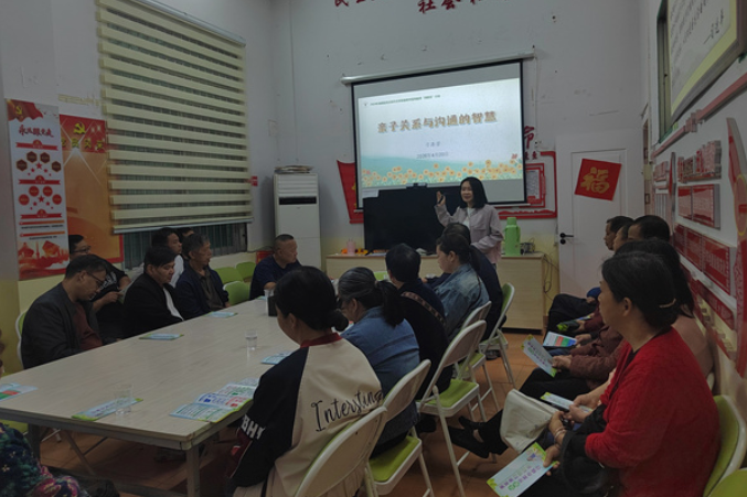 新晃：开展“守护少年的你”周活动 筑牢未成年人健康成长防线