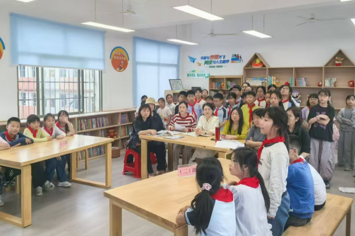 湘潭县杨嘉桥中心小学举行“经典润心·诗满校园”古诗词擂台赛