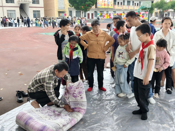 大手牵小手伴成长 保靖县阳朝小学开展亲子心理健康月活动 