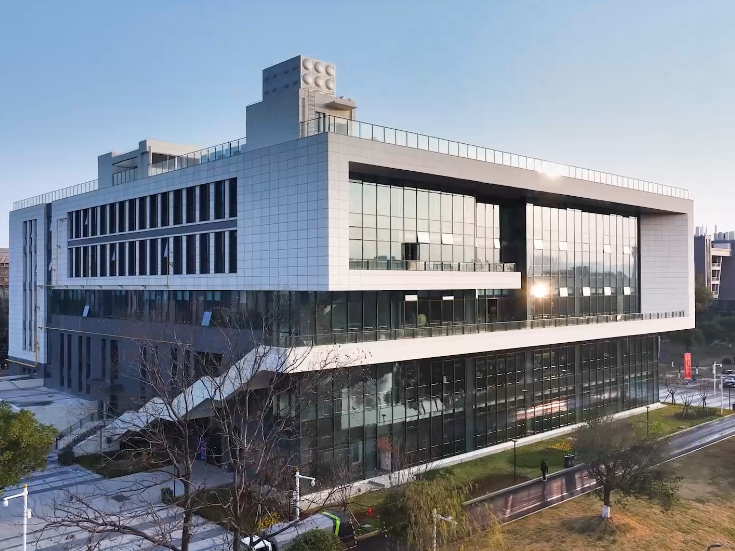 中南大学：一砖一瓦筑未来