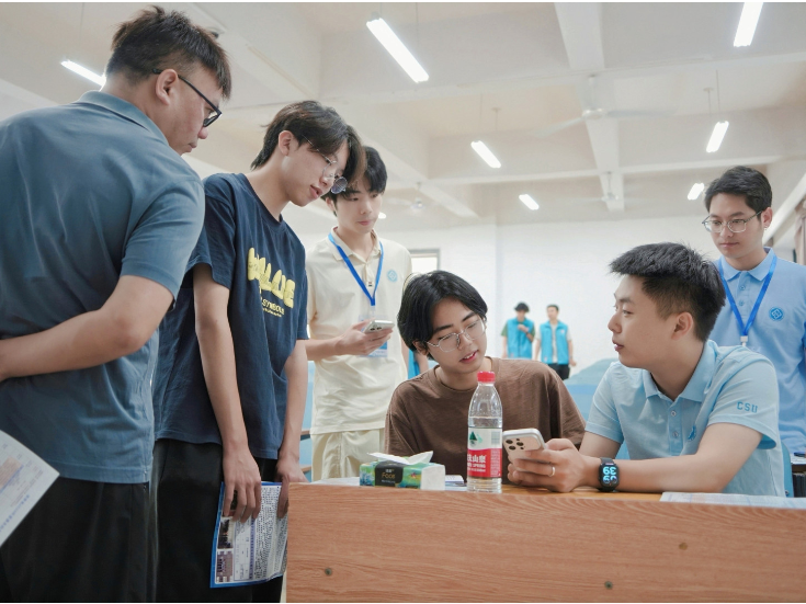 中南大学举行开放日活动 人工智能学院首年直招145人