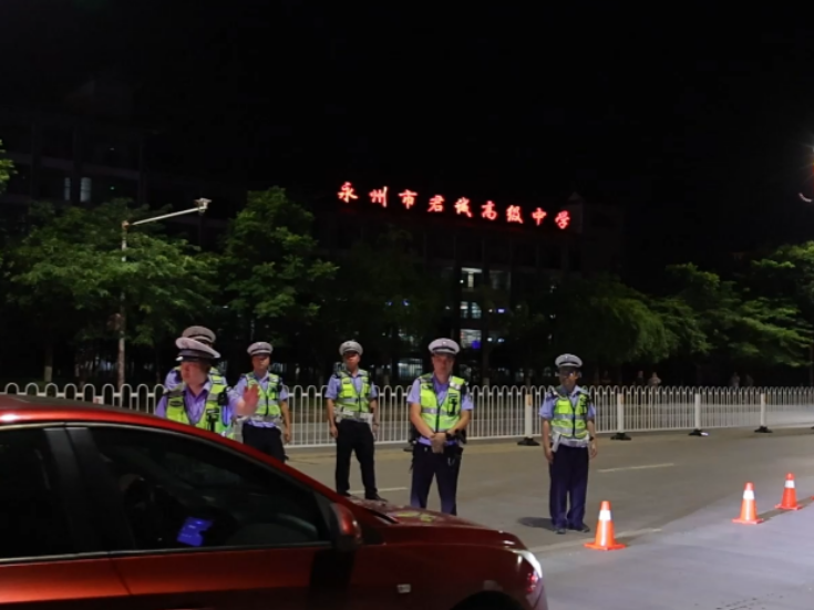 江华：整治校园周边交通  护航平安高考