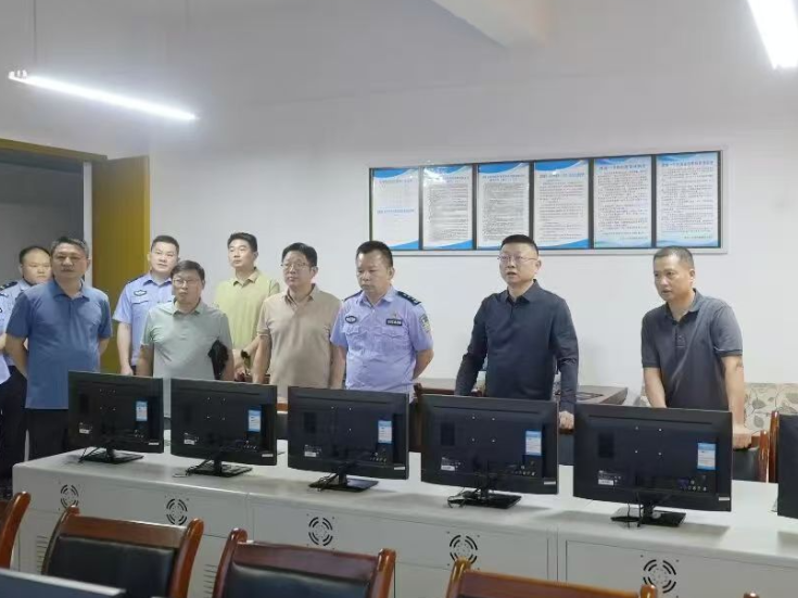 常德市鼎城区：副区长吴张督导检查高考考点安保工作