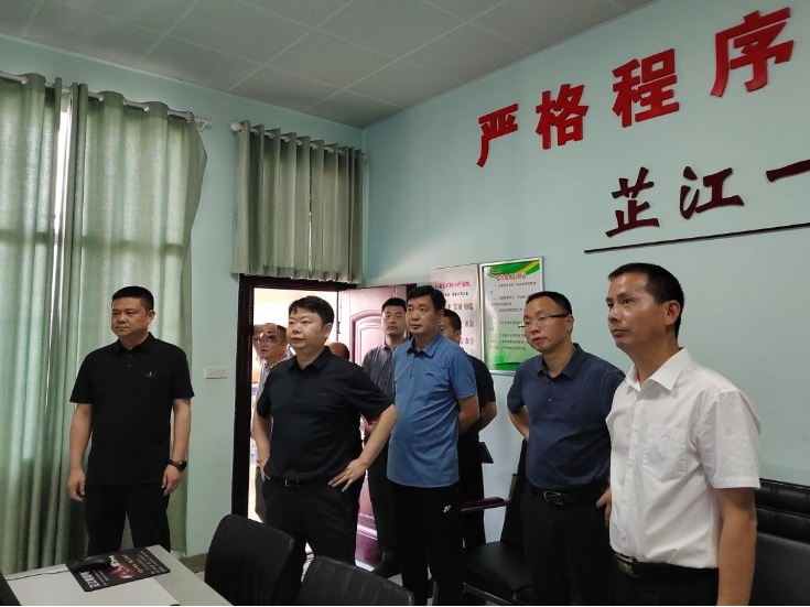 芷江：县委书记梁志平督导检查高考准备工作