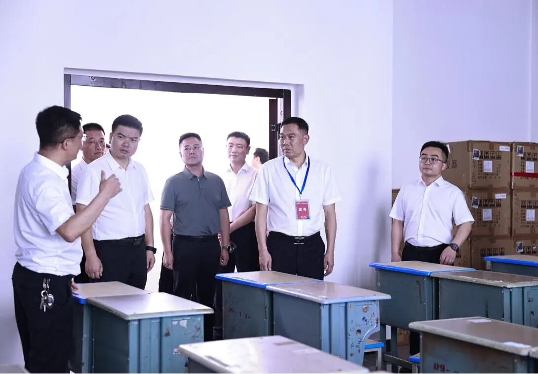 涟源：书记市长一同深入考点开展高考考前专项督查_QQ浏览器图片提取_1.png