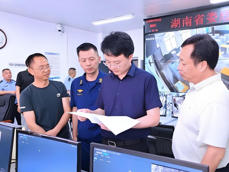 新化县委书记、县长实地督导检查：以最优保障护航学子逐梦