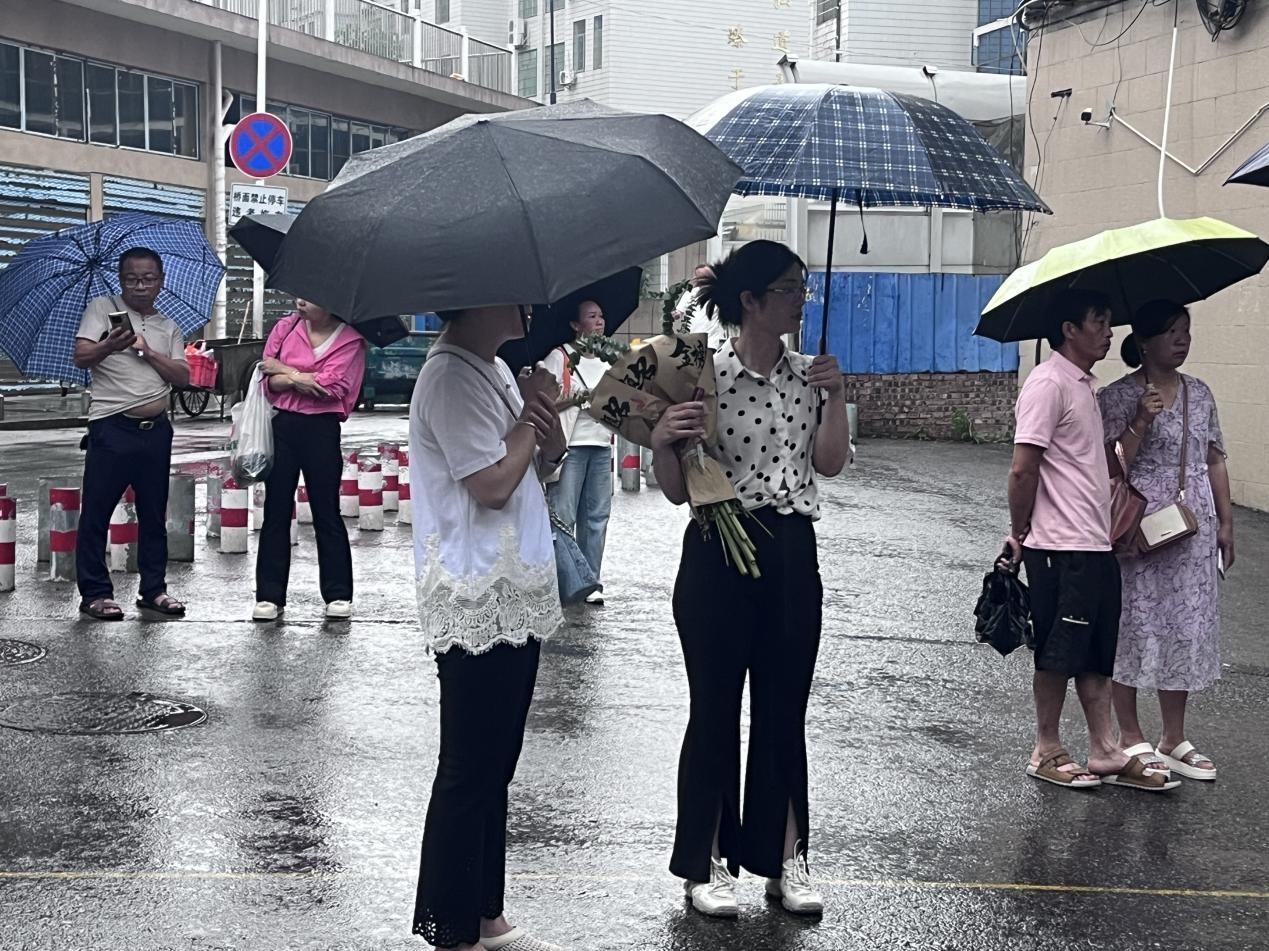 振华中学3.jpg