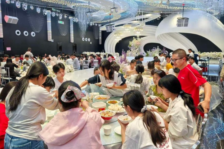 邵东四中：高考护航 一枝一叶总关情