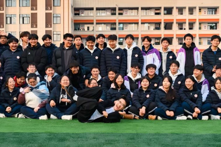 石门县第二中学：带队高考 小将“初”征