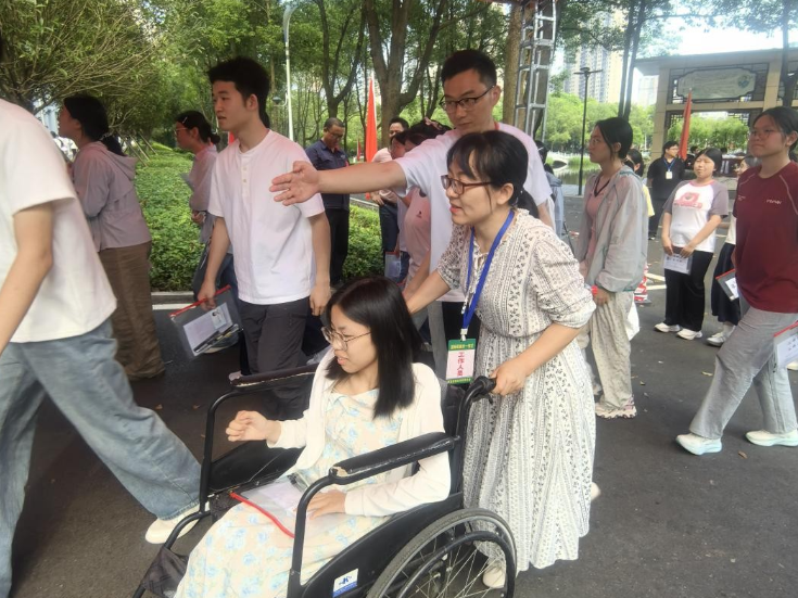 桃源一中：为特殊考生铺就“温暖赶考路”