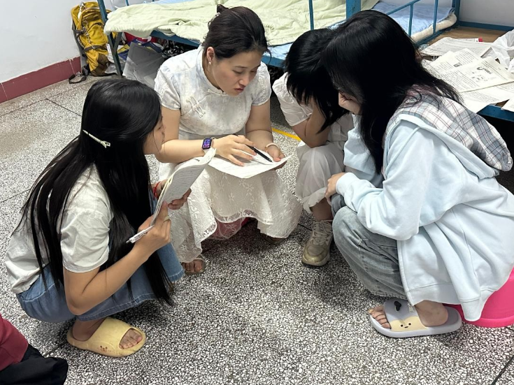 石门六中：熄灯前的“深夜门诊”