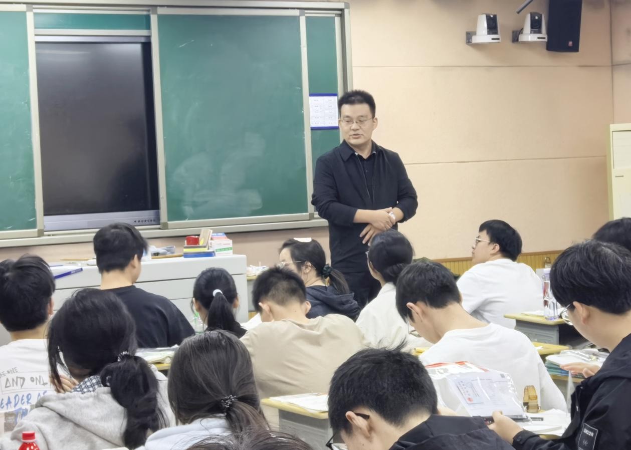石门一中6.82.jpg