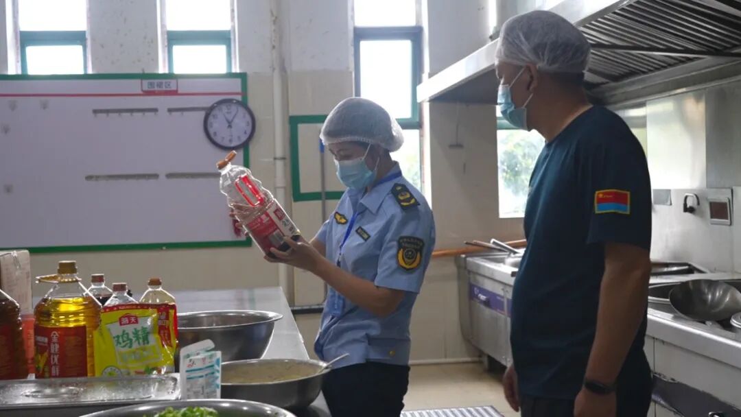 安仁县多部门协同发力 护航高考_QQ浏览器图片提取_3.jpg