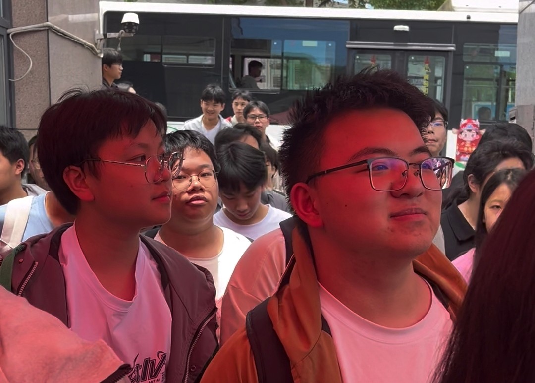 凤凰2.jpg 凤凰2.jpg
