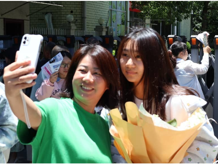 洪江市：考场收笔韶华不负 少年扬帆前路可期