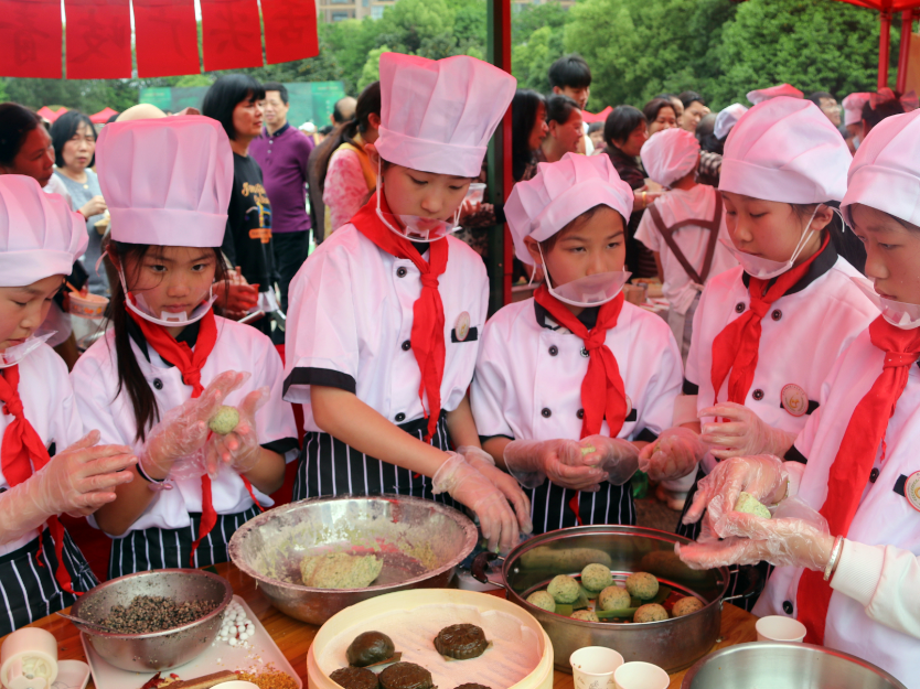 祁阳：解锁“节气+阅读+劳动”育人新路径