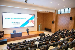 湘潭理工学院：大创赛选拔赛训练营启动 国创赛评审专家“传经送宝”