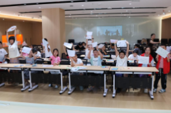 湘潭大学：巧手塑江豚，童声答碧水