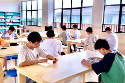 祁阳市成功举办“爱·悦·读”二十四节气“立秋”“校屋共读”活动