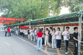 双牌：搭建“暖心长廊”护航三考 尽显人文关怀