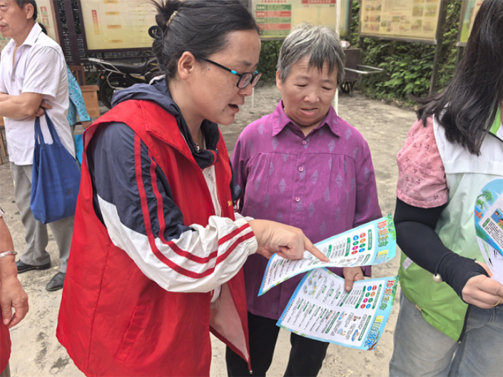 新晃：文艺搭台传安全 防溺宣教护童心
