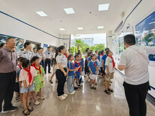  邵东市高田小学携手支教团队开展红领巾研学实践