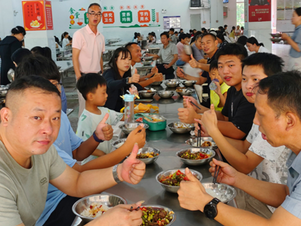 道县：让校园餐成为幸福餐