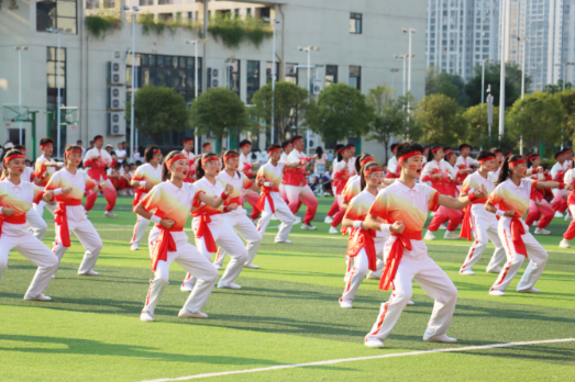湘潭市雨湖区九华江声中学：深耕身心共育育人新模式