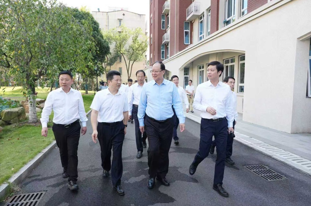 毛伟明在长沙调研重点民生实事进展情况