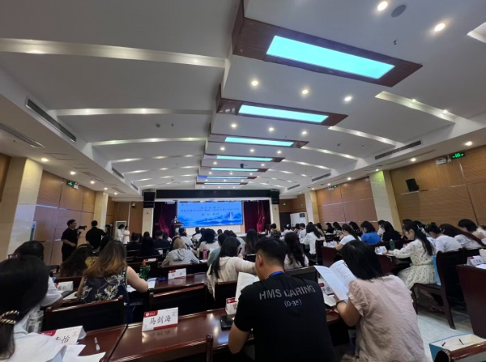 全国中小学教师中华优秀语言文化能力提升培训在武汉大学开班