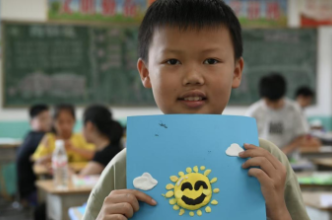 湖南财政经济学院：脸谱绘情绪 美育润童心
