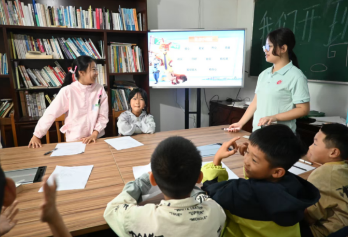 长沙师范学院：暖心课堂识情绪 以心育人护童心