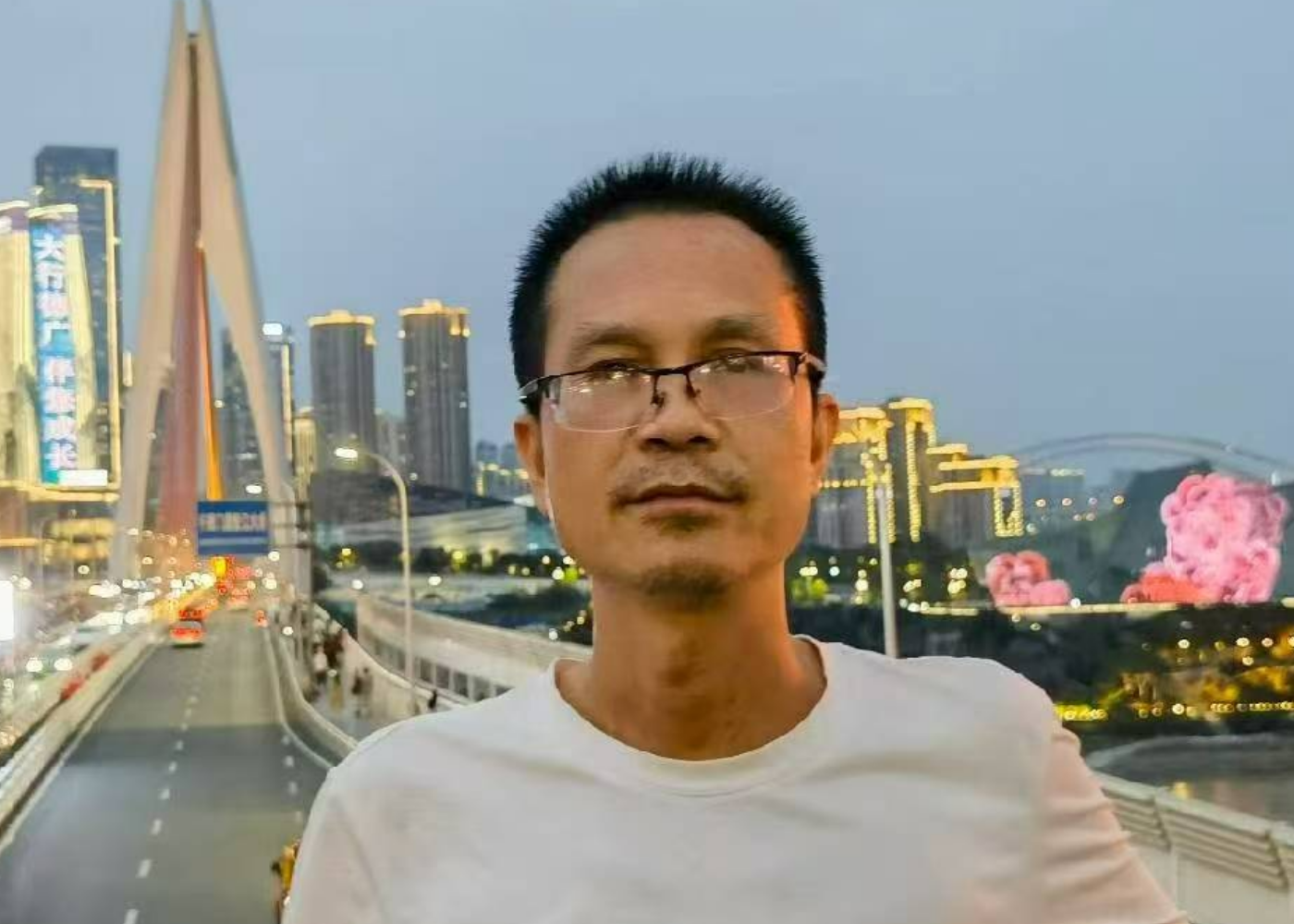 书记校长说|城步苗族自治县威溪乡中心学校书记、校长龙小豪：以文为光，逐梦前行