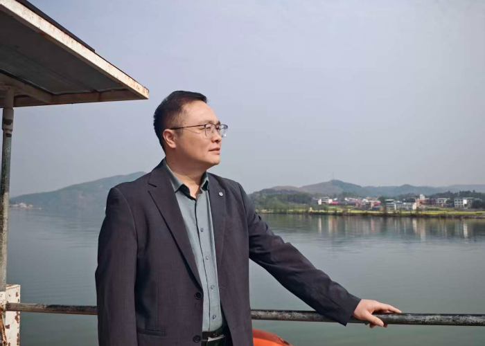 书记校长说|邵阳县塘渡口镇第二完全小学党支部书记刘军杰：决定孩子未来的，从来不是分班结果