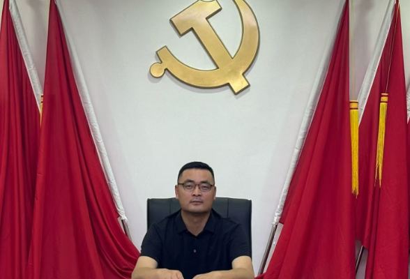 书记校长说 | 汉寿龙池实验中学党总支副书记、校长代明：逐光而行，笃行致远