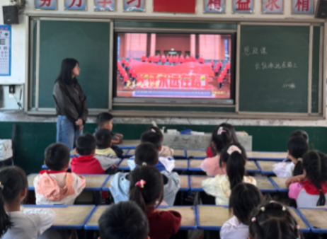 【衡阳县站】渣江镇中心小学：半条被子暖童心，长征精神代代传