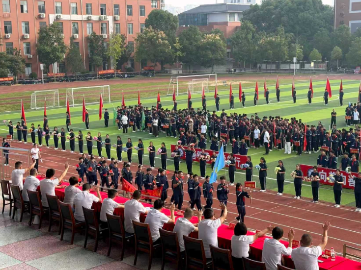 【鼎城区站】学生裁判员正式“上岗”！善卷中学举行2026年秋季田径运动会