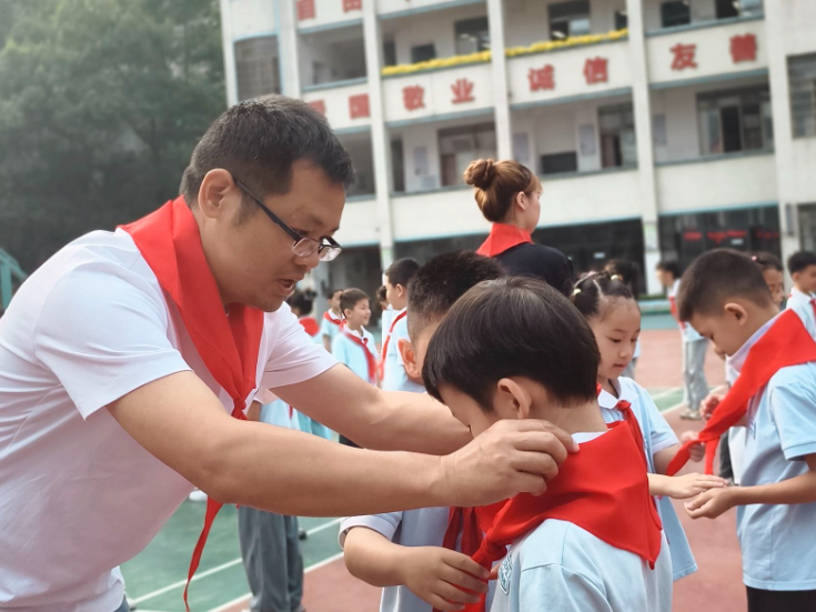 【耒阳站】实验小学金杯塘分校：队歌嘹亮心向党，誓言铿锵启新程