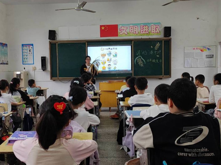 【鼎城区站】谢家铺中学：稻穗进课堂 光盘践初心