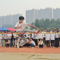 【耒阳站】田径赛场拼速度，趣味运动拼默契，顺湖中学运动会精彩连连