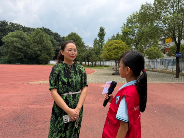闪闪发光的老师｜【浏阳站】四段故事，一份初心，古港完小教师节暖心上线
