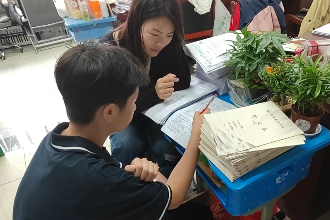 闪闪发光的老师｜【望城区站】以温柔伴我们启航军训时光