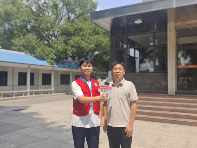 闪闪发光的老师｜【衡南县站】衡南一中胡水兴：三尺讲台守初心，一腔真心伴少年