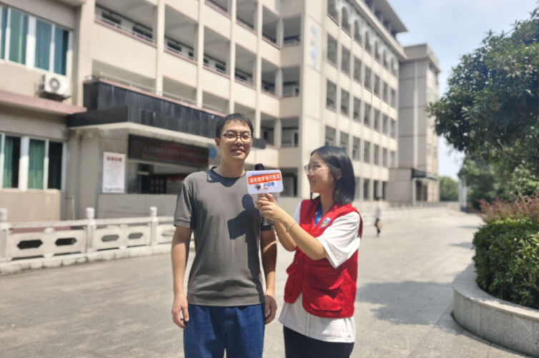 闪闪发光的老师｜【衡南县站】衡南一中封炎志：七载杏坛路，双向赴成长