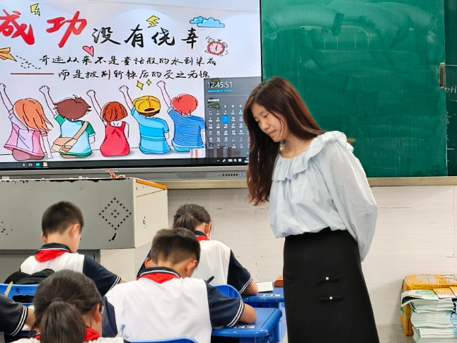 闪闪发光的老师｜ 【望城区站】梁华丽：用耐心守护成长，用妙招点亮课堂
