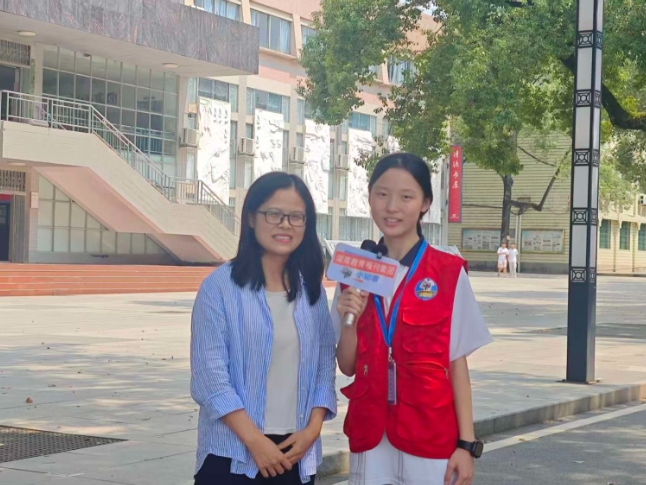 闪闪发光的老师｜【衡南县站】衡南一中甘彩霞：一场跨越二十余年的温暖接力