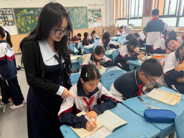 闪闪发光的老师｜【望城区站】姜安琪：师者如光 育人暖心