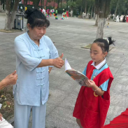 【耒阳站】普通话“小老师”上岗!实验小学金杯塘分校推普活动走进烈士陵园